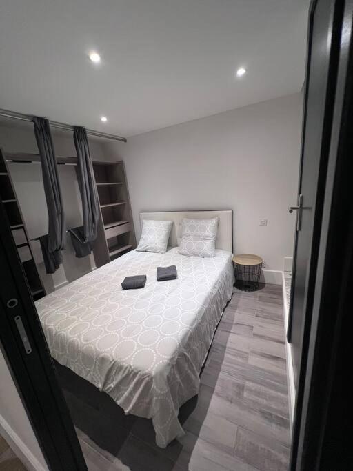Appt Coup De Coeur Hyper Centre - Wifi Apartment Orleans Luaran gambar